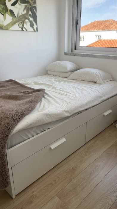 Cama ikea Brimnes + colchão Hovag 140x200