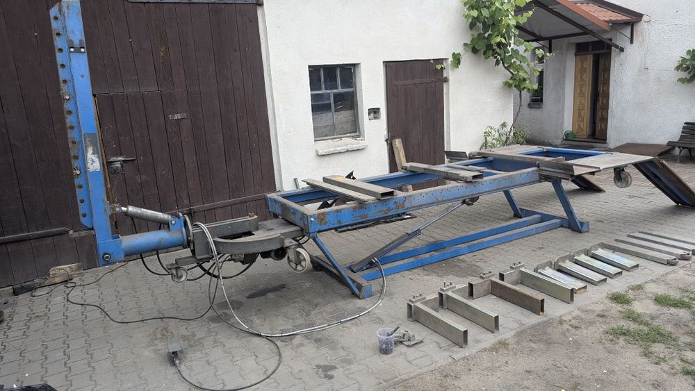 Rama blacharska koń carbench celette autorobot
