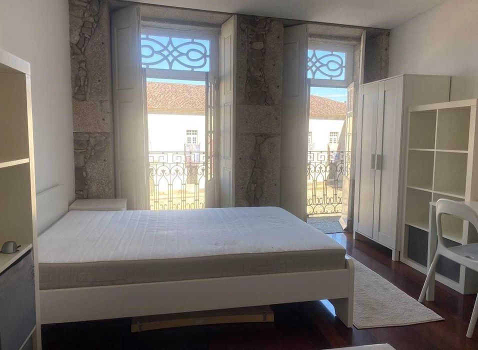 T0 mobilado no centro de Braga