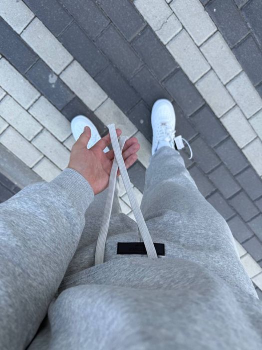 Костюм Essentials