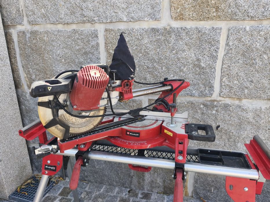Máquina esquadria com cavalete Einhell