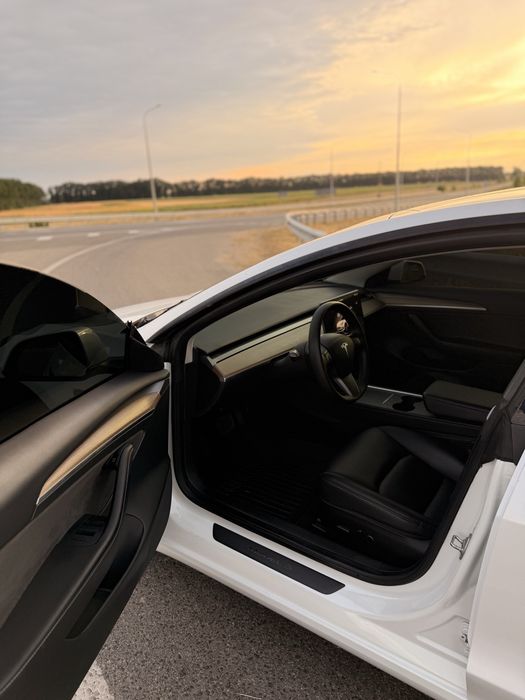 Tesla Model 3 Long Range 82.5 AWD