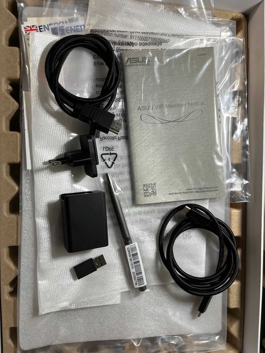 Портативний монітор Asus ZenScreen GO MB16AHP: 8 000 грн