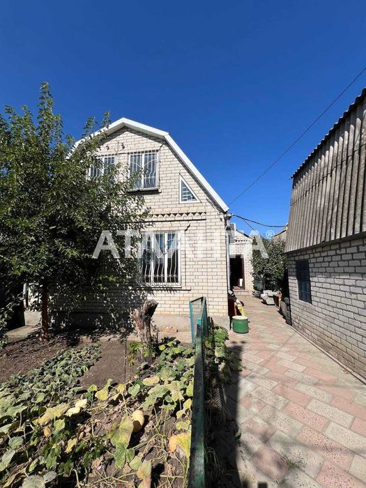 Дом дача с бассейном и сауной  в Алексанровке !