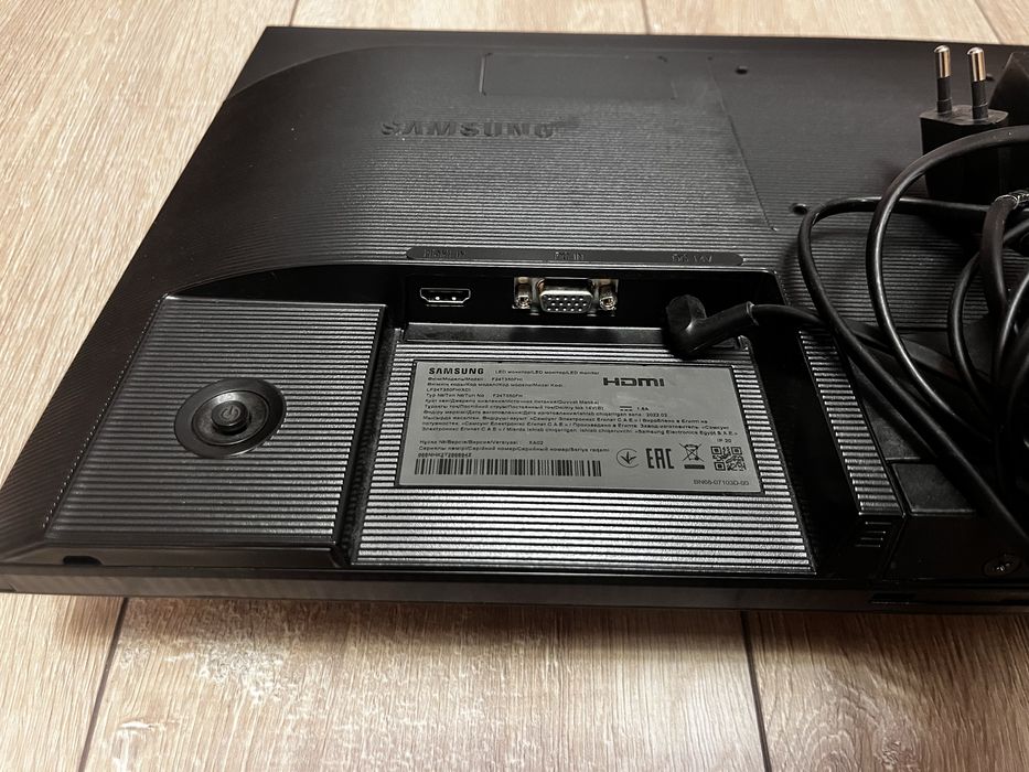 Монітор Samsung 23.8" IPS F24T350FHI (Битий)