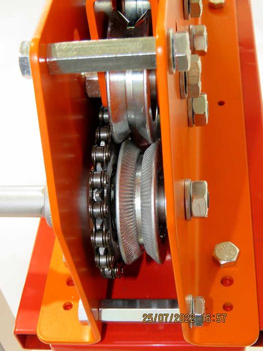 Rozwijak do drutu odgromowego i bednarki z prościarką II