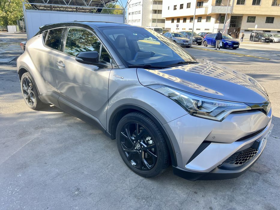 Toyota C-HR 1.8 HSD Hybrid pack exclusive + luxury