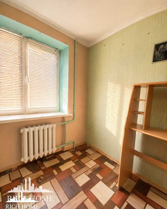 Продаж кімнати, вул. Йорданська 14-А, метро Оболонь - 10 хвилин.