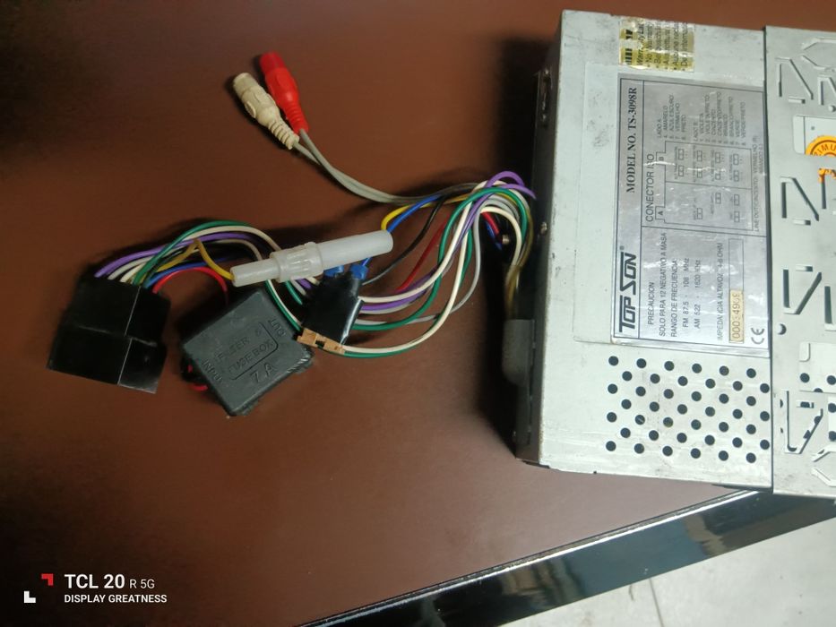 Vendo auto radio usado