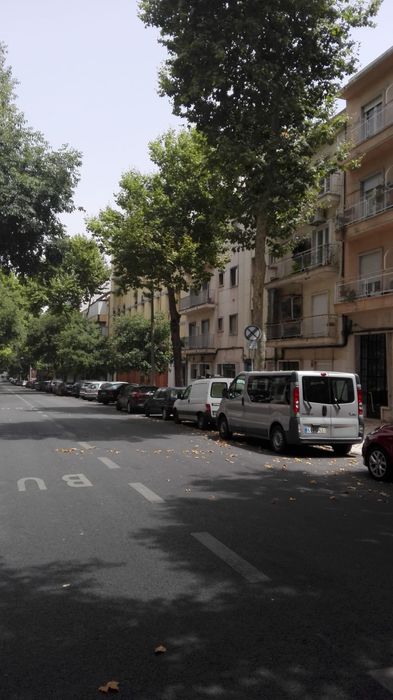 Vende-se T2 em Benfica (Av. Gomes Pereira)