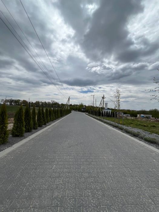 Продається земельна ділянка площею 7 соток у сучасному котеджному містечку IT Village, село Нагоряни