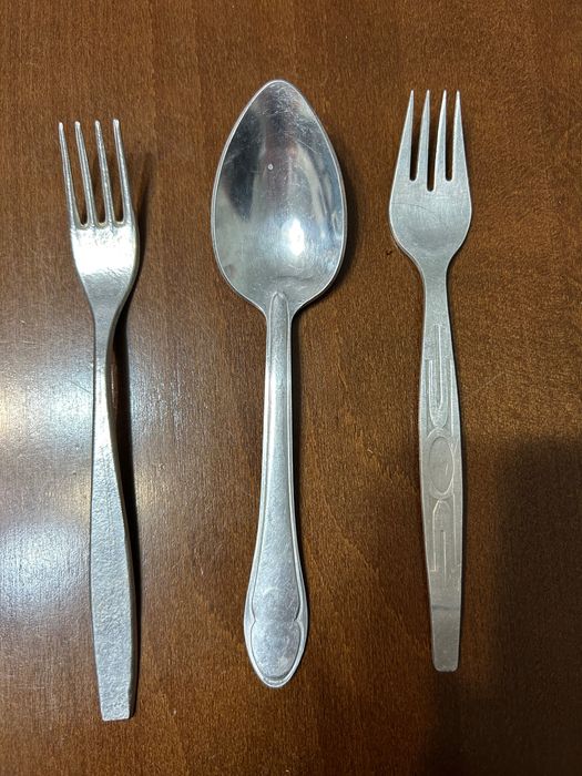 Продам ложки, виделки