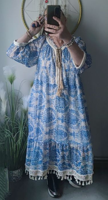 Sukienka ażurowa boho