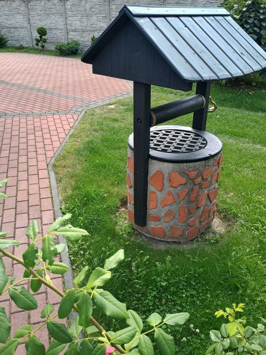 Studnia ozdobna do ogrodu