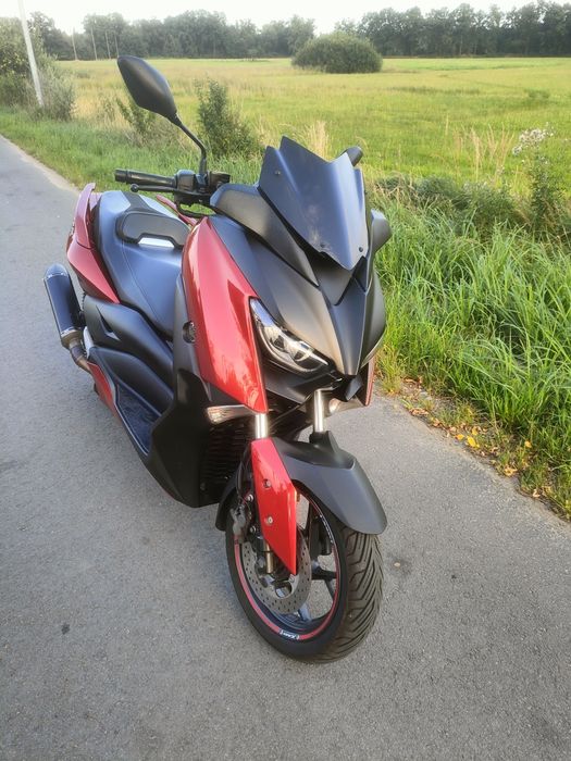 Yamaha x max 125