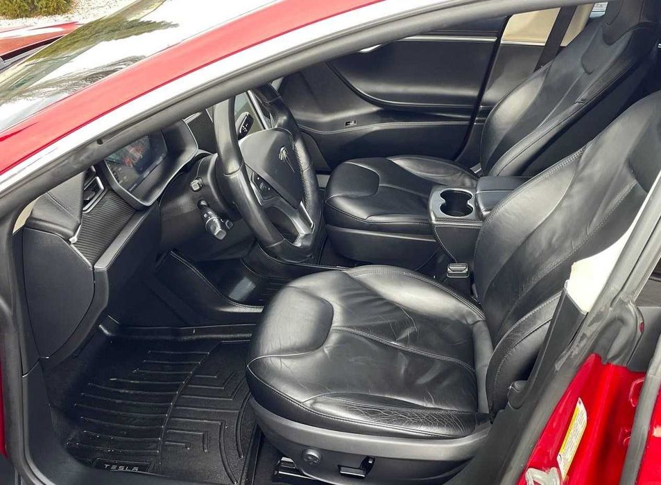 Продам Tesla S 2014. Можна в розстрочку, під викуп