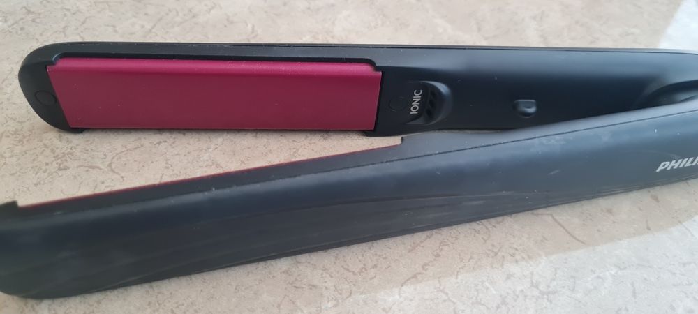 Стайлер випрямляч для волосся Philips Essential Care Ionic
Гладеньке,