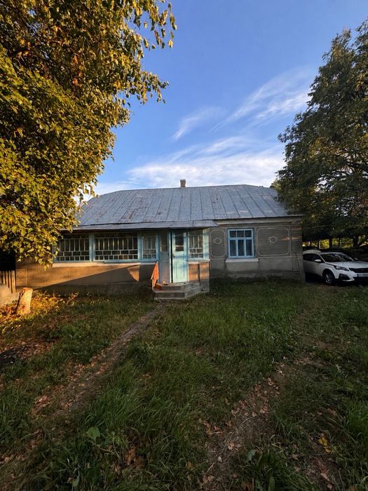 Продам будинок  біля Демидівки