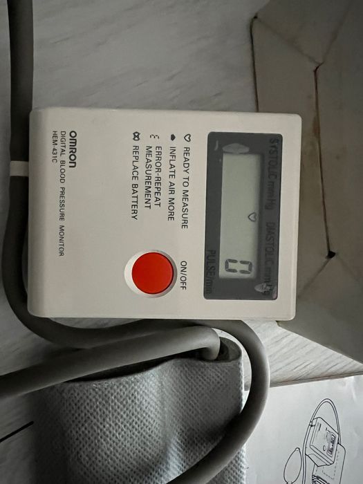 Ciśnieniomierz Omron HEM-431C