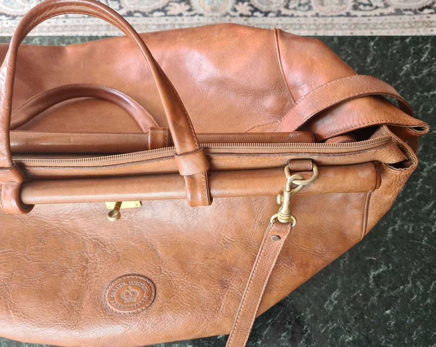 Bolsa de Viagem Italiana em Couro – Elegante e de Excelente Qualidade