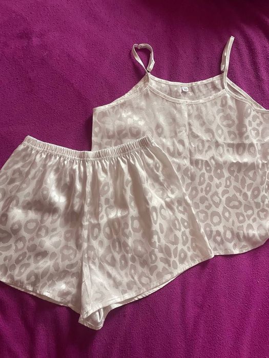 Піжама жіноча, розміру М