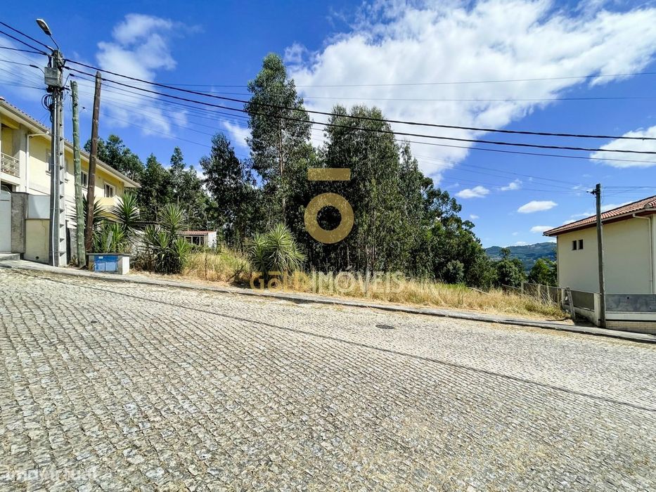 Lote de Terreno Urbano em Bairros, Castelo de Paiva