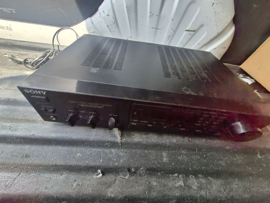 Amplituner Sony STR-AV310