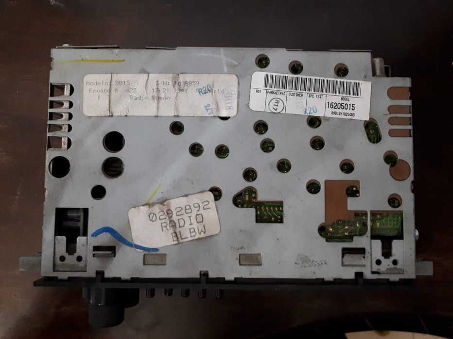 Stary radio magnetofon Delco - Clasic Cars Chevrolet/GM różne modele