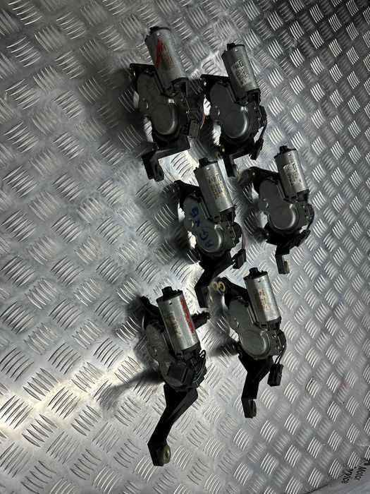 Стеклоочиститель  моторчик заднего дворника Opel Astra G Хетч 90559440