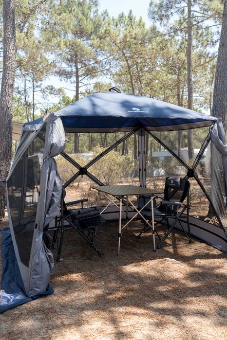Conjunto de campismo completo (tenda pavilhão + mesa + 2 cadeiras) NOVO, usado 1 vez