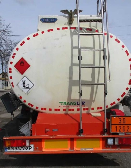 Напівпричіп цистерна ADR/продам бочку бензовоз/паливна Indox SC-3