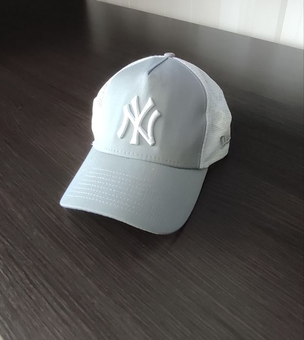 Бейсболка New Era  New York Yankee
Grey