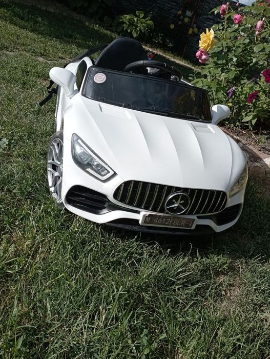 Автомобіль іграшковий