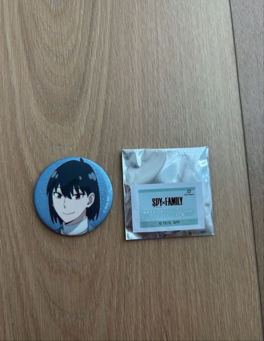 Crachá / Pin / Badge Spy x Family Yuri Briar