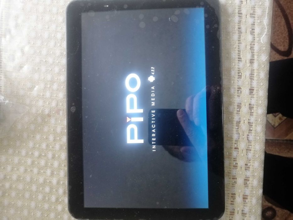 Планшет  Pipo M9