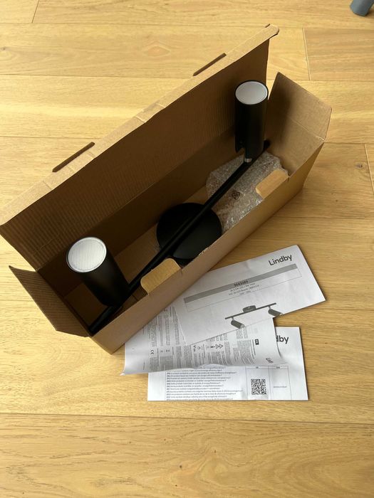 nowoczesna lampa sufitowa czarna