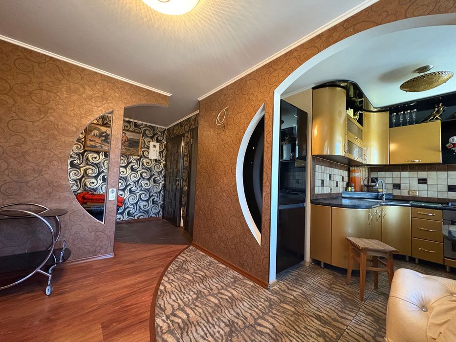 Продаж 2-х кім квартири 4/5 ПТЗ/ Космонавтів