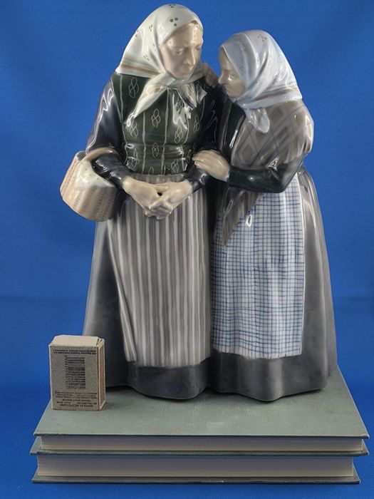 "Plotkarki" staruszki babcie Royal Copenhagen #porcelana #dekoracja