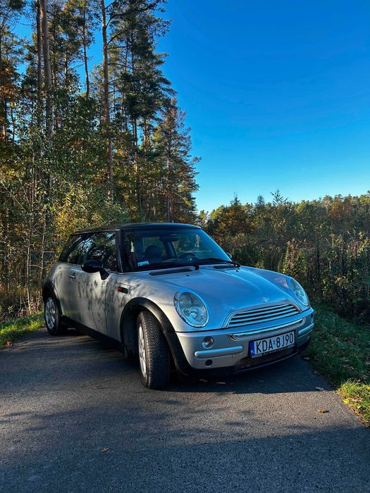 Samochod mini cooper