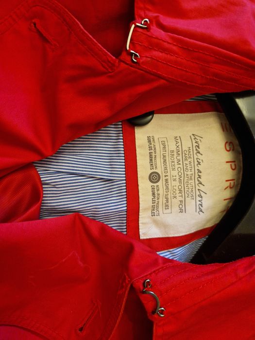 Esprit czerwony prochowiec rozmiar 44