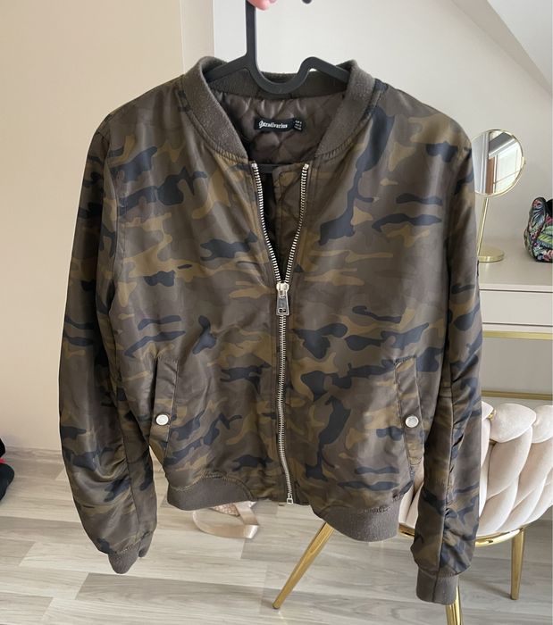 Kurtka bomberka moro khaki Stradivarius S 36