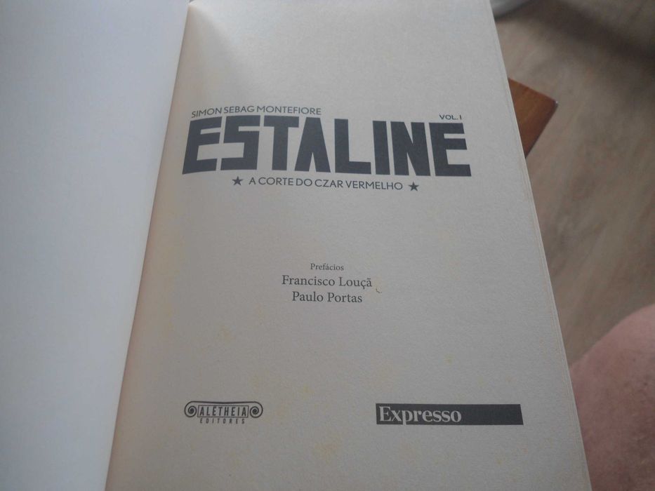 Estaline A Corte do Czar Vermelho de Simon Sebag Montefiore