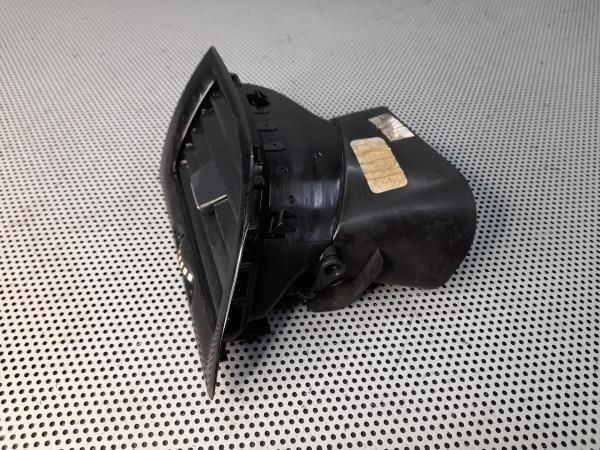 Difusor / saída de ar RENAULT Megane III Grandtour (KZ0/1)