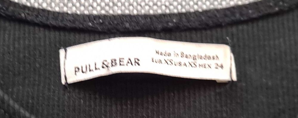 czarny crop top Pull&Bear r.XS