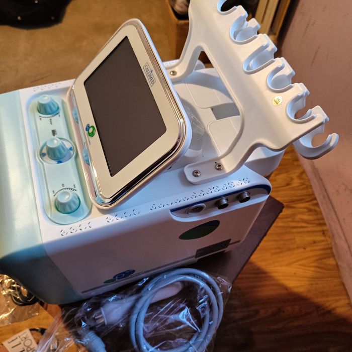 Kombajn kosmetyczny 8w1