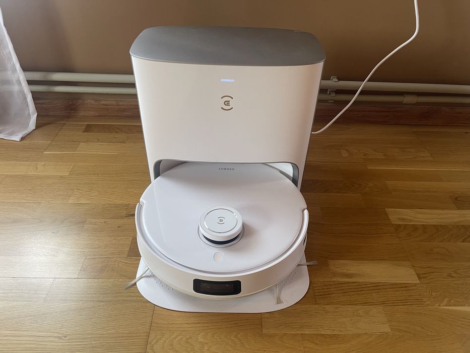 Ecovacs Deebot T10 Plus Робот-пилосос з вологим прибиранням | Lidar