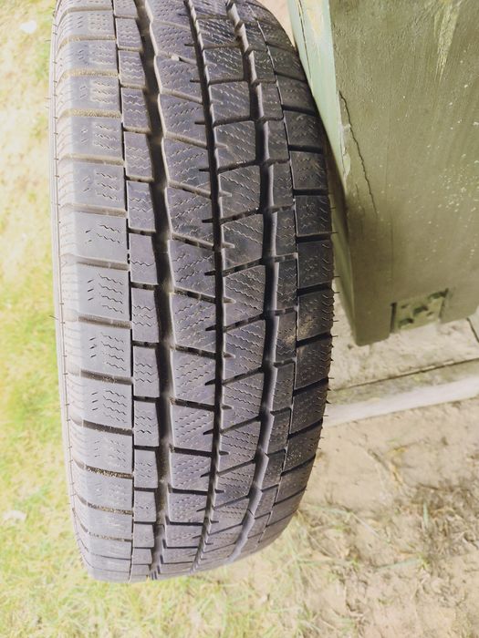 Opony z felgami stalowymi 195/60/R16C