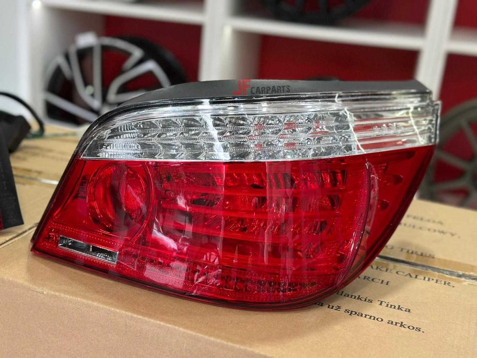 Farolins Led Bmw Serie 5 E60 de 06/2003 a 03/2007