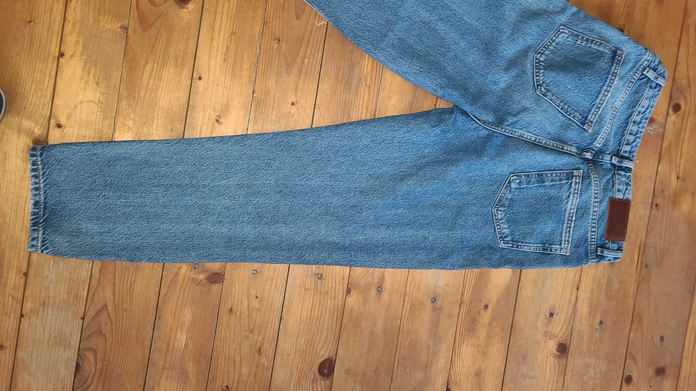 Zara джинси жіночі 40 розмір