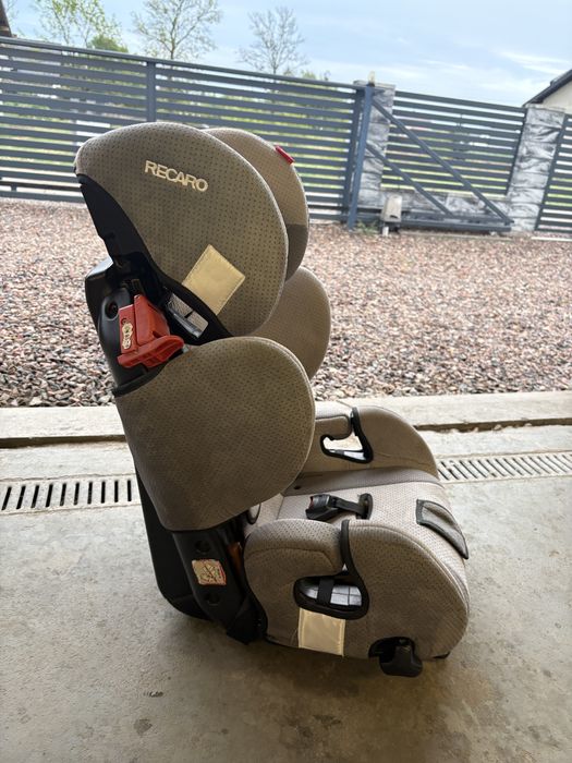 Fotelik samochodowy Recaro Young Sport 9-36kg